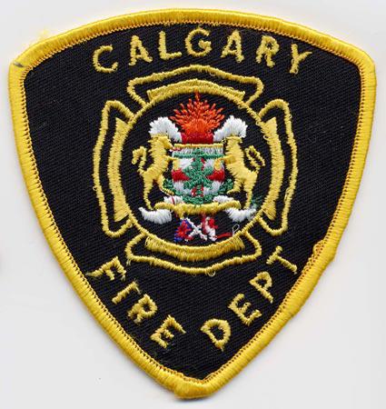 Calgary - Distintivo nero con diciture gialle
