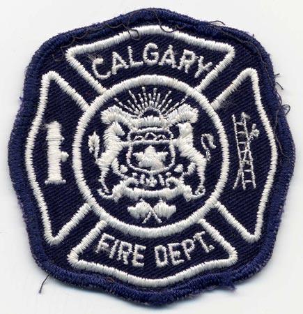 Calgary - Distintivo blu con diciture bianche