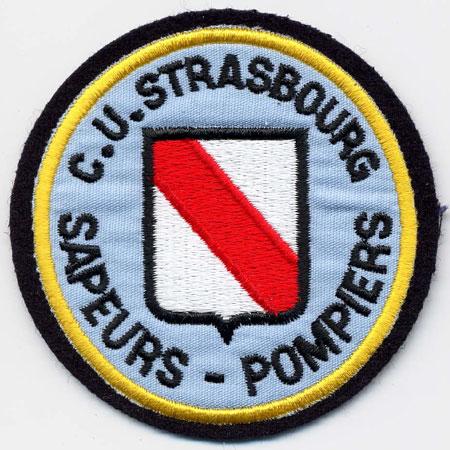 Strasbourg - Distintivo azzurro rosso e bianco