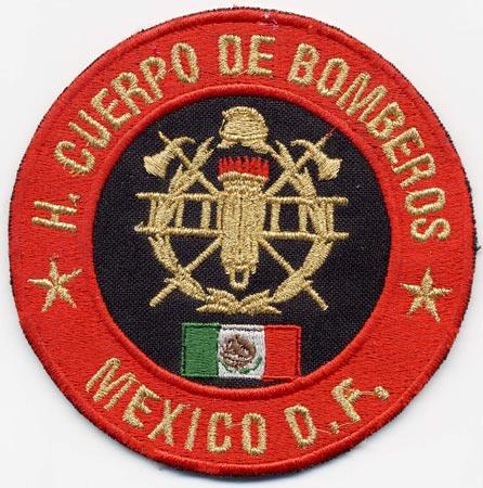 Mexico City - Distintivo rosso con al centro una scala su sfondo nero
