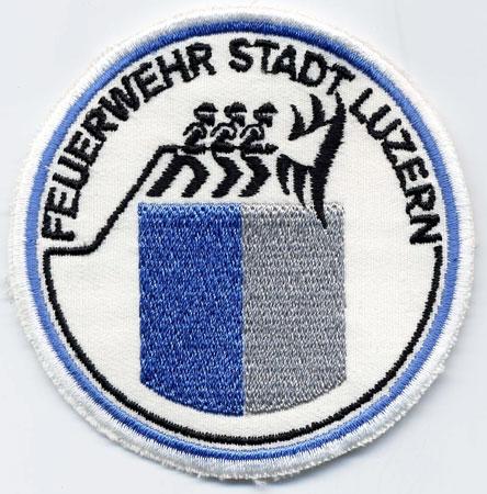 Luzern - Distintivo bianco e azzurro con al centro tre pompieri