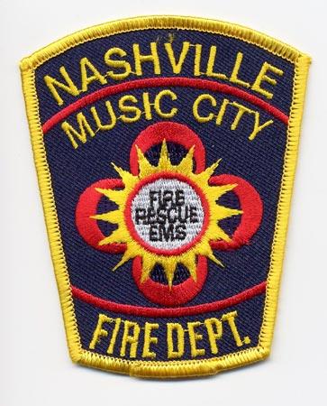 Nashville - Distintivo nero con diciture gialle