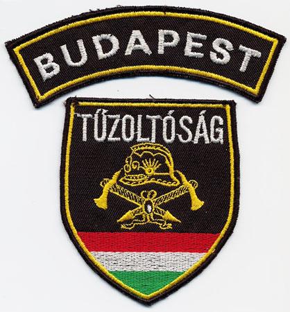 Budapest - Distintivo nero con al centro un elmo