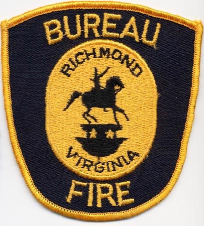 Richmond - Distintivo nero con al centro un cavallo su sfondo giallo