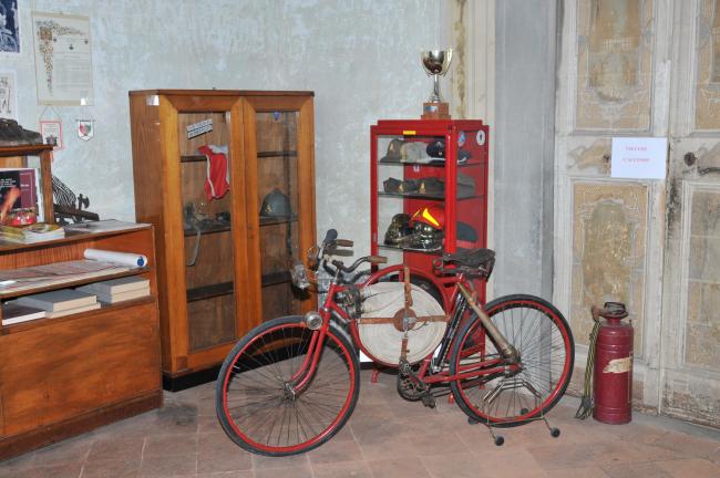 Bicicletta in uso ai civici pompieri ai primi del '900