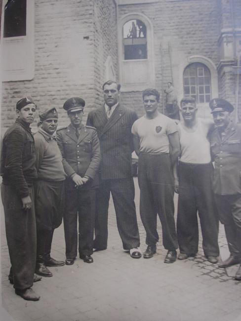 Primo Carnera in visita ad Ostiense nel 1940